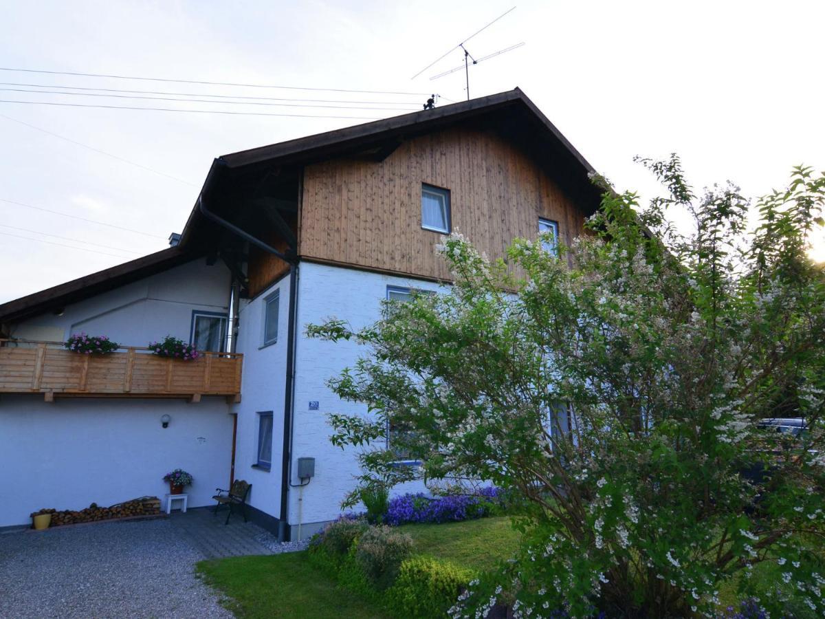 Apartment In Lechbruck Bavaria With Garden Ruang foto